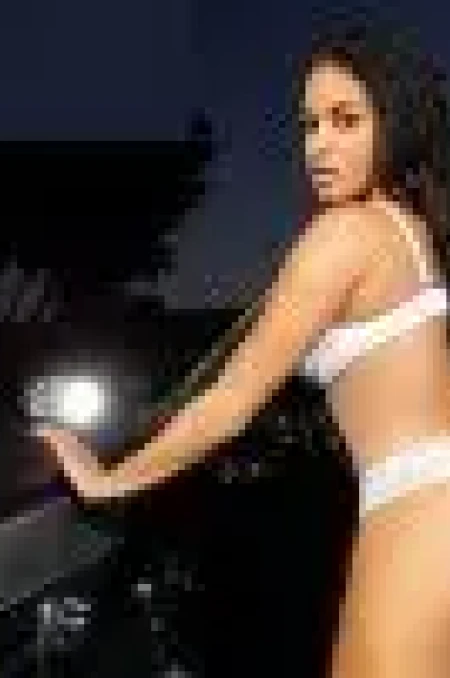 Simmy Kolkata Escorts