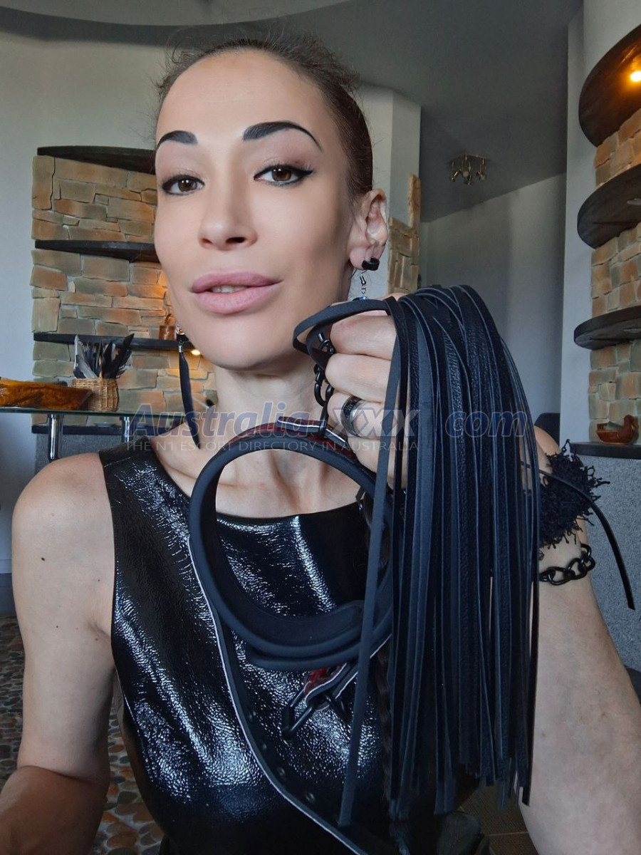 MISTRESS JULIA - 4005